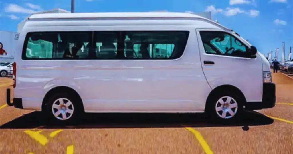 maxi-Taxi-Victoria